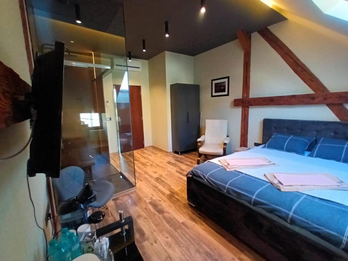 Apartament Eminescu 1 Medgyes Kültér fotó